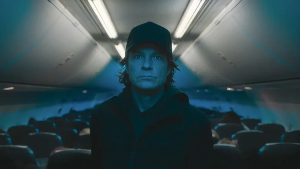 A new holiday thriller on Netflix has taken audiences by storm, drawing comparisons to an action classic and being heralded by critics as a standout Christmas film.
