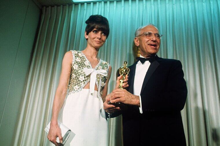 The Oscars Were Postponed in 1968 After Dr. Martin Luther King Jr. 's Tragic Assassination