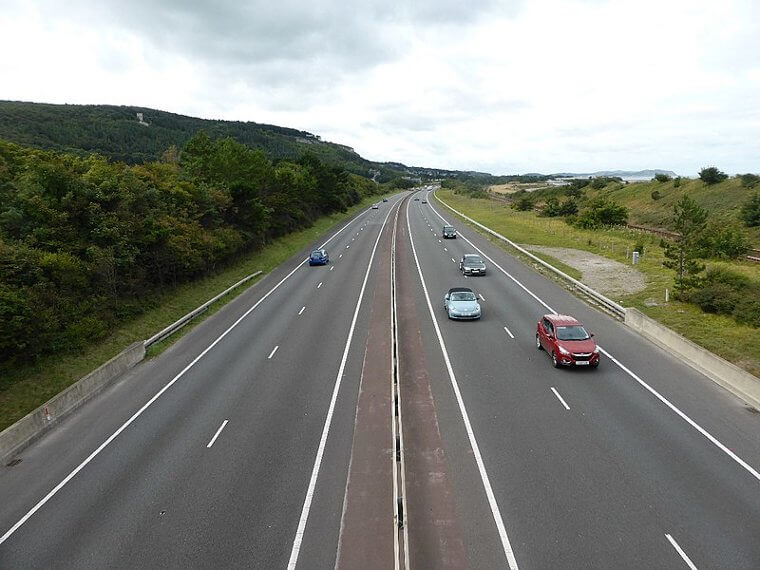 Myth: Switching Lanes To Get Ahead Gets You There Faster