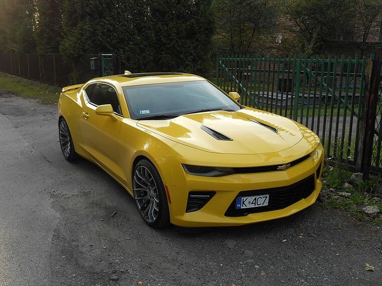 Myth: Muscle Cars Can't Take A Turn