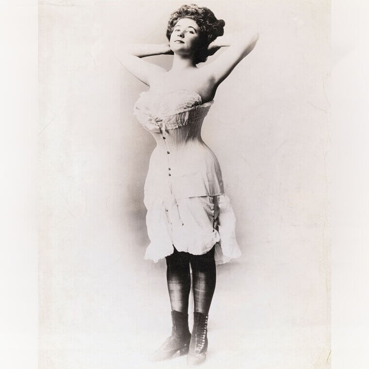 Women Wore Specific Toilet Clothes to Use the Bathroom