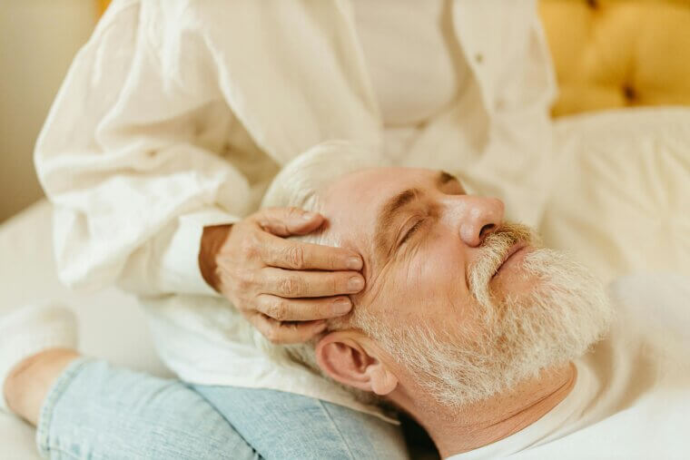 A Warm, Quiet Spa or Foot-Care Day Focused on Comfort, Not Glamour