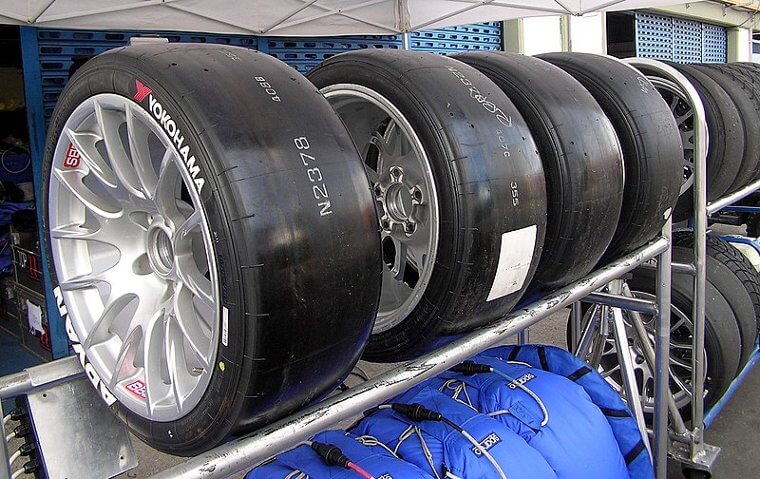 Myth: Tires Don't Need To Be Replaced Until They Hit 2/32