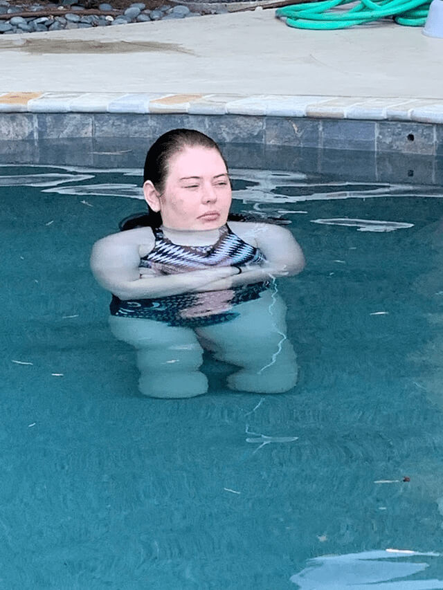This Person Was Not Impressed With That Pool
