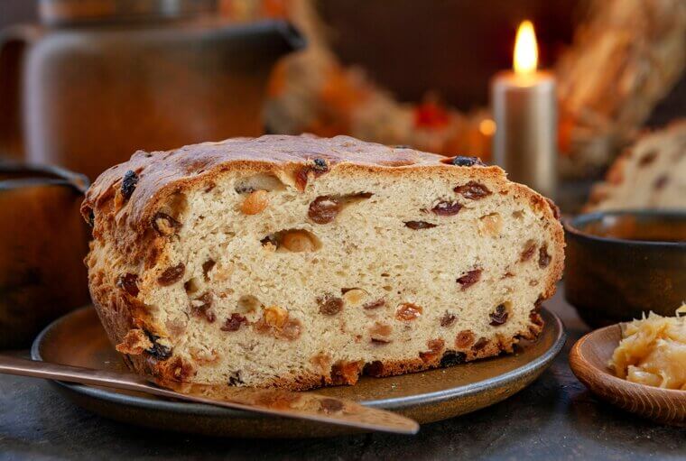 Reading Your Fate From a Slice of Fortune Bread