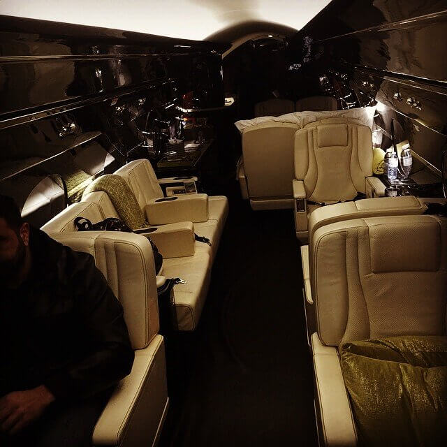 20-Year-Old Justin Bieber Buys Himself a Private Jet and Calls It a Christmas Gift