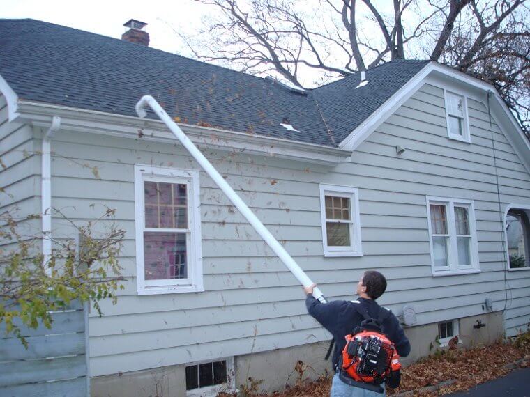 The Simplest Way to Clean Your Gutters