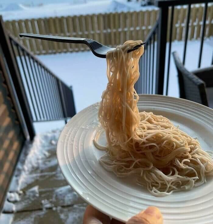 Lunch With a Ghost