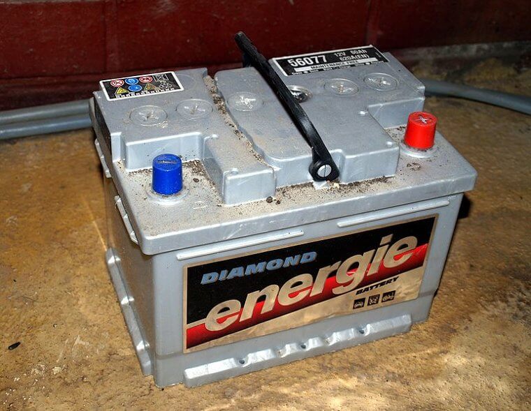 Myth: Setting A Battery On Concrete Drains It