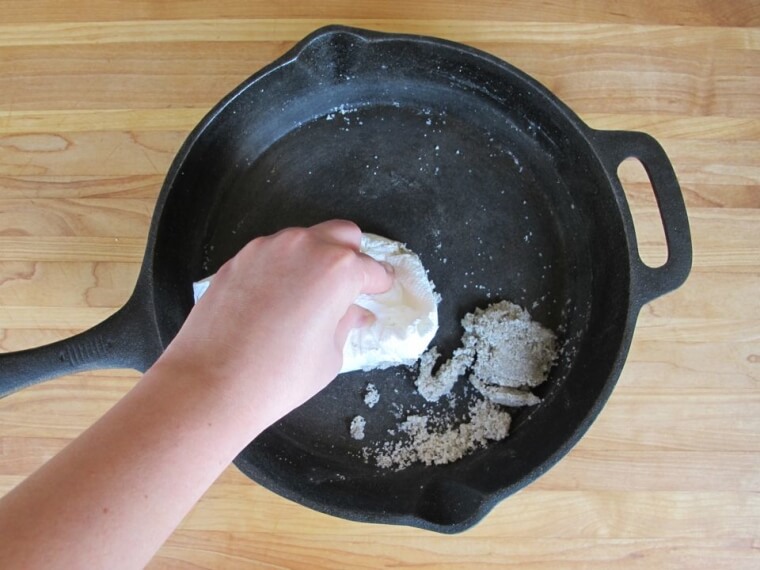 Clean Cast Iron Dishes With Sea Salt