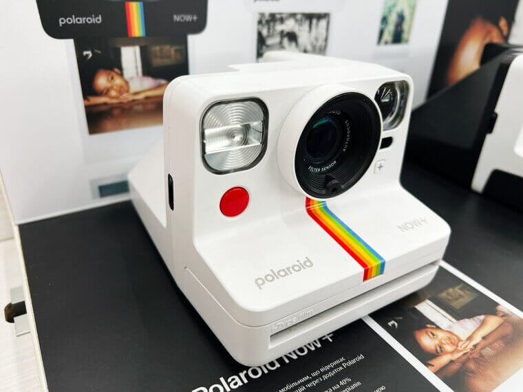 Polaroid