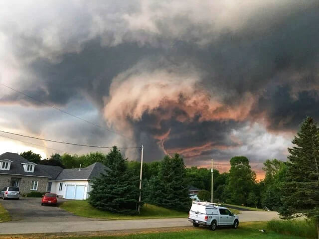 Not Even Hollywood's Special Effects Could Make This Look Scarier