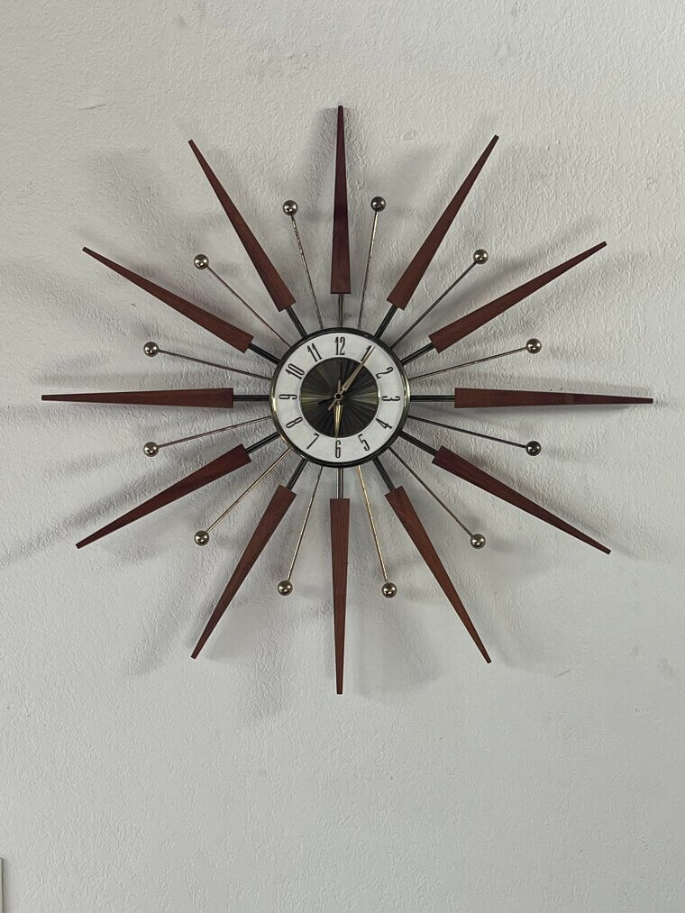 The Starburst Atomic Wall Clock by Howard Miller: $1,000 to $2,500