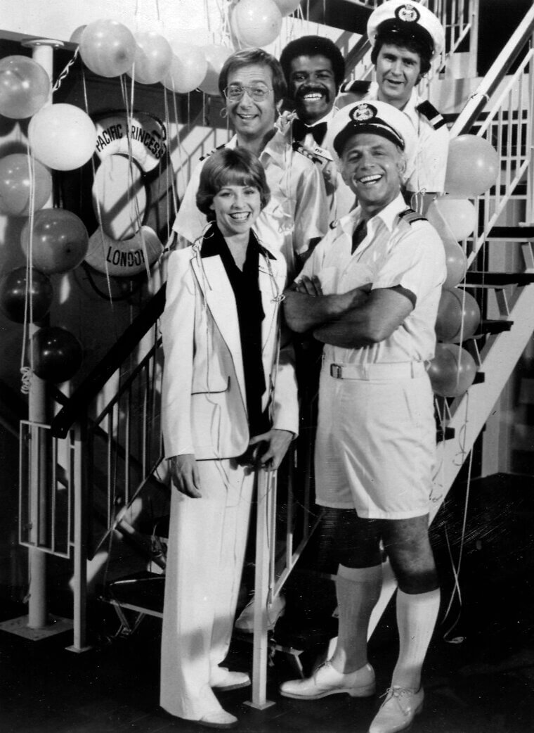 Gavin MacLeod & Bernie Kopell: These shipmates were reportedly best friends who traveled together frequently