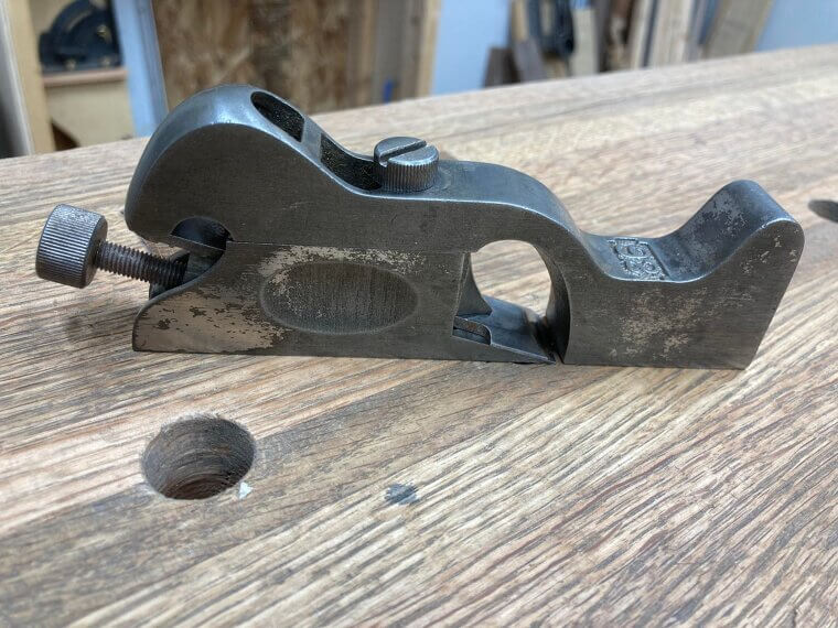 Vintage Shoulder Planes Loved by Collectors